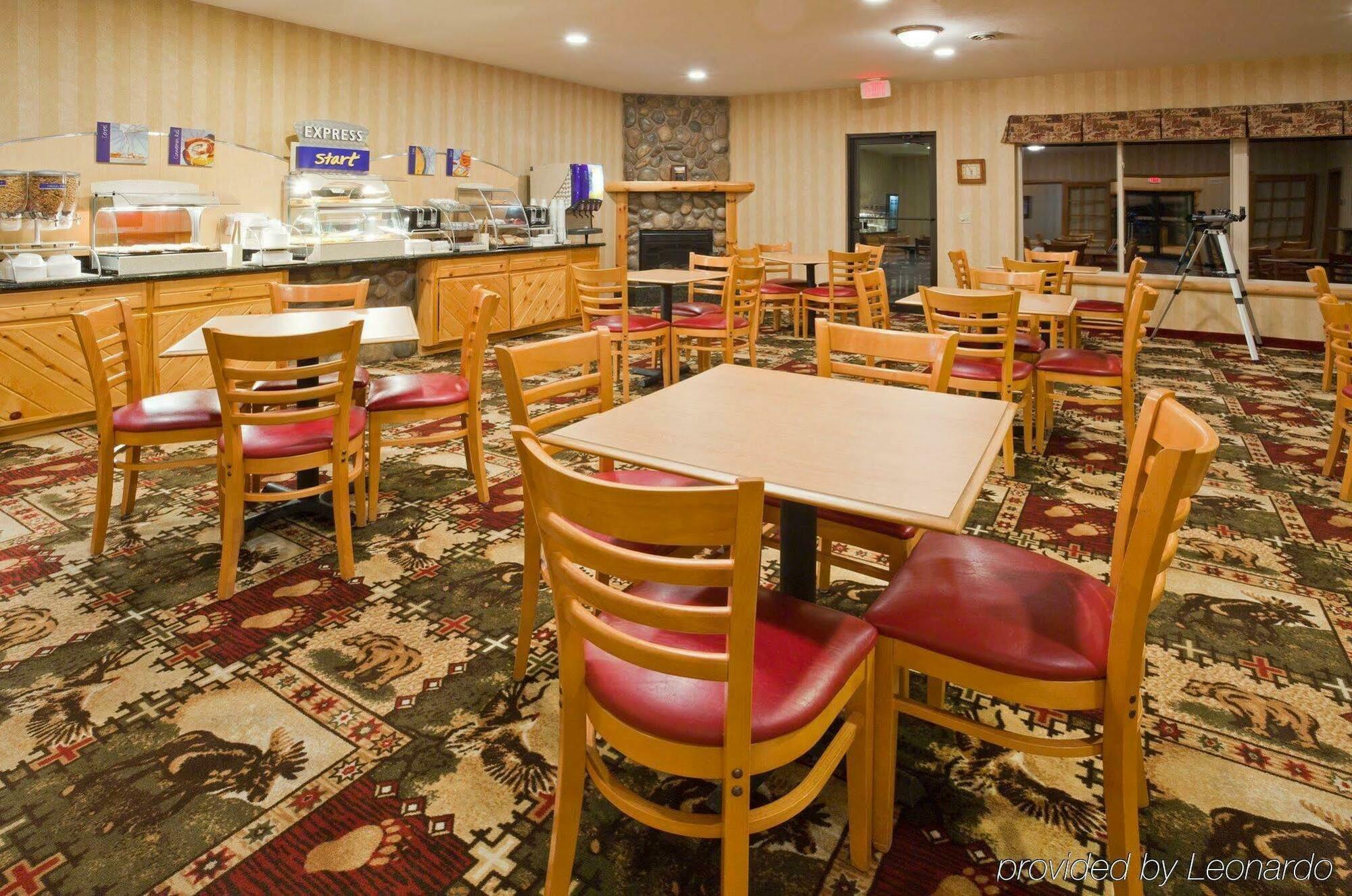 Holiday Inn Express Munising-Lakeview, An Ihg Hotel Restaurant bilde